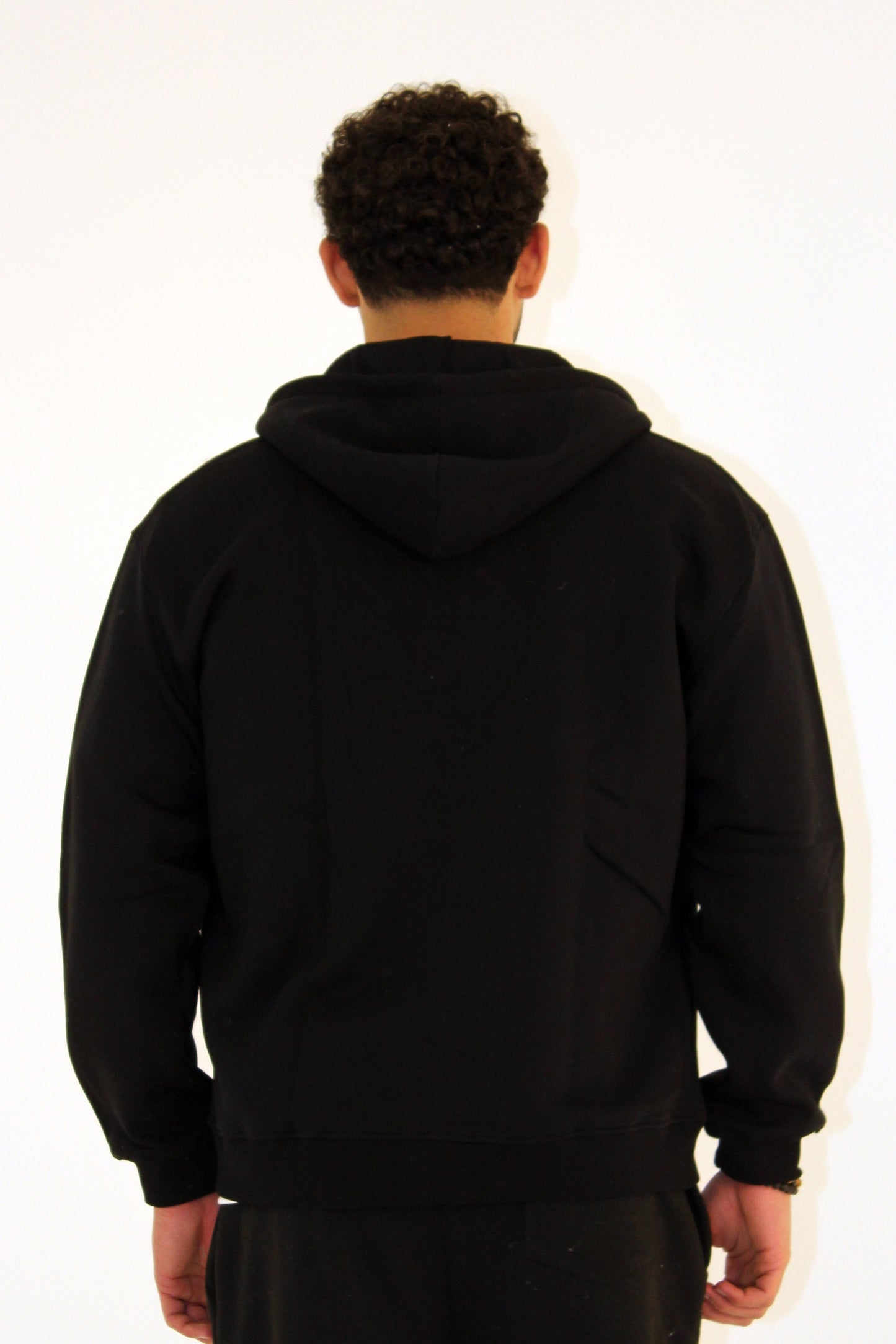 Basic Zipped Hoodie