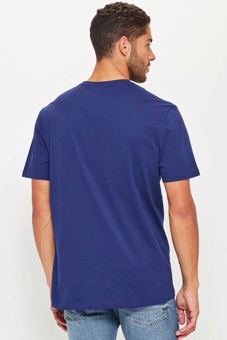V-neck T-shirt
