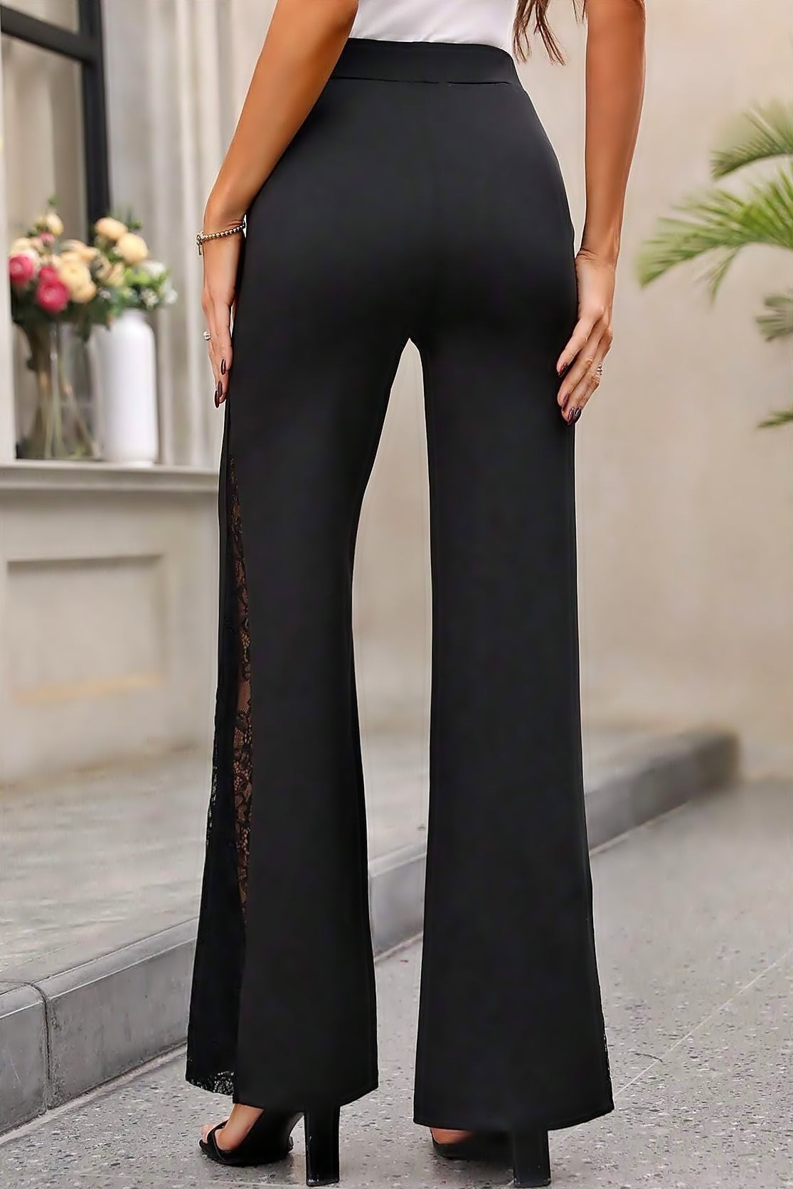 High-waisted Side Lace Pants