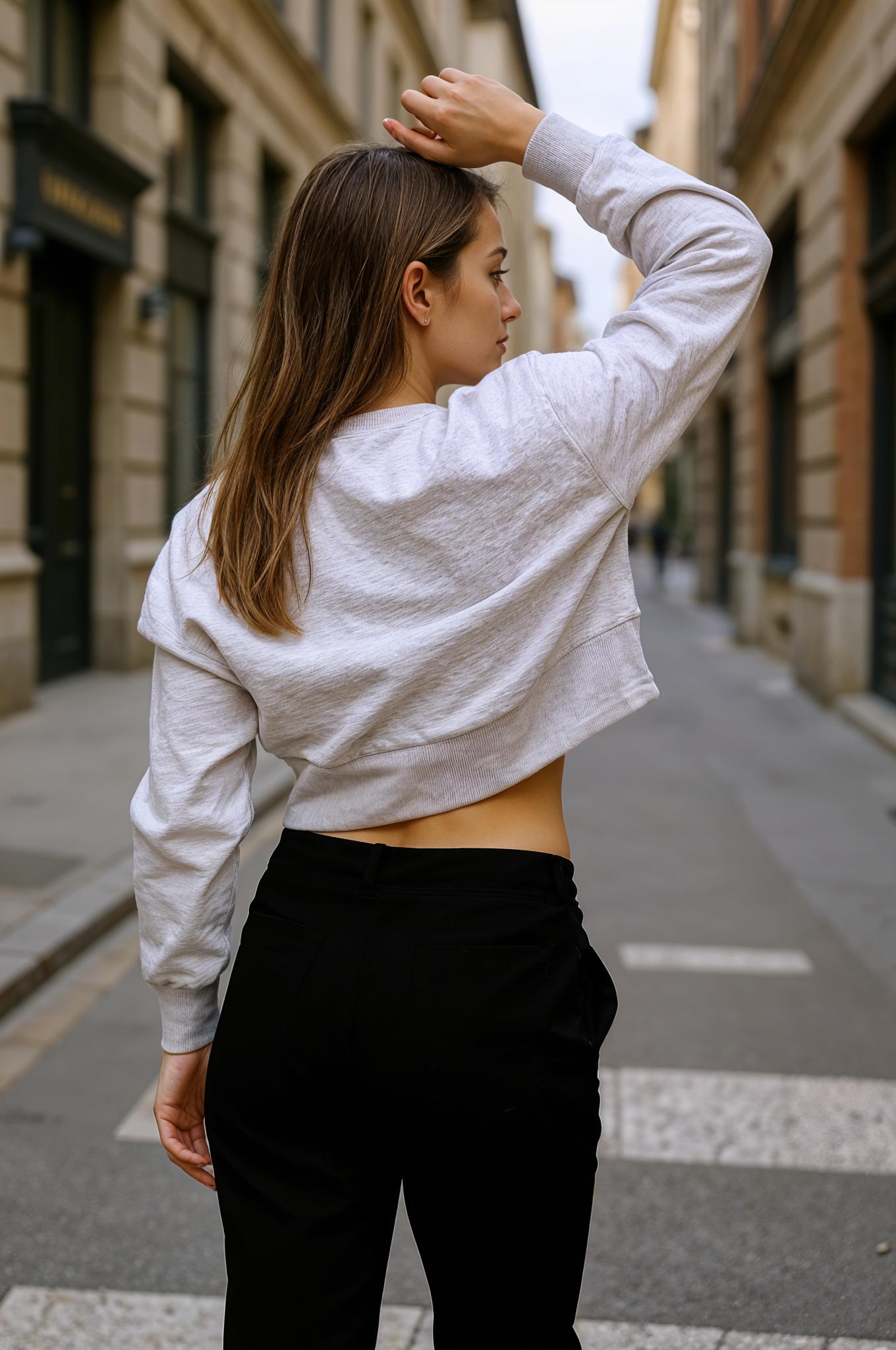 Basic Cropped Crewneck